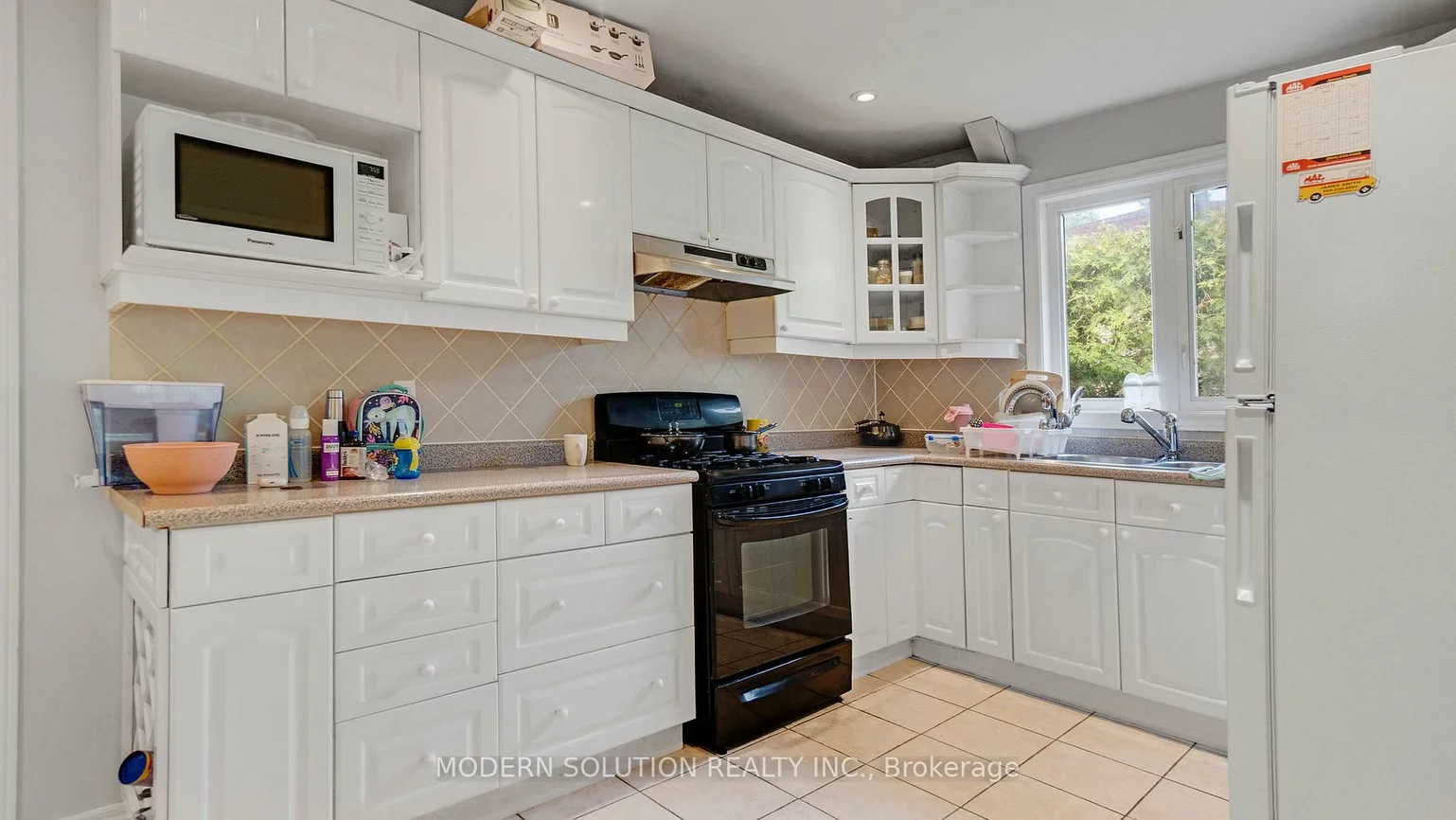 1011, Pearson, 1003 - CP College Park, Oakville