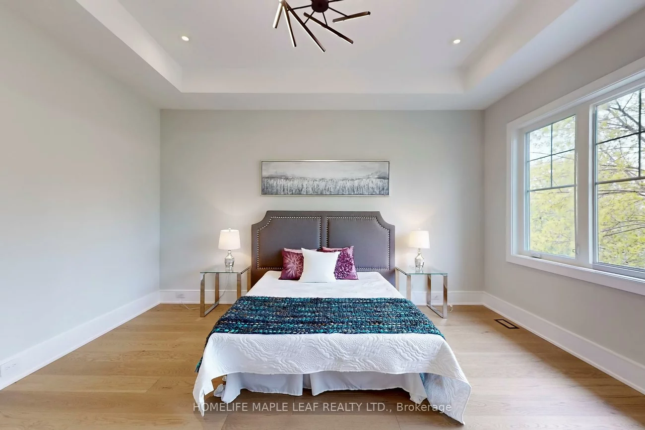 522, Third, 1020 - WO West, Oakville