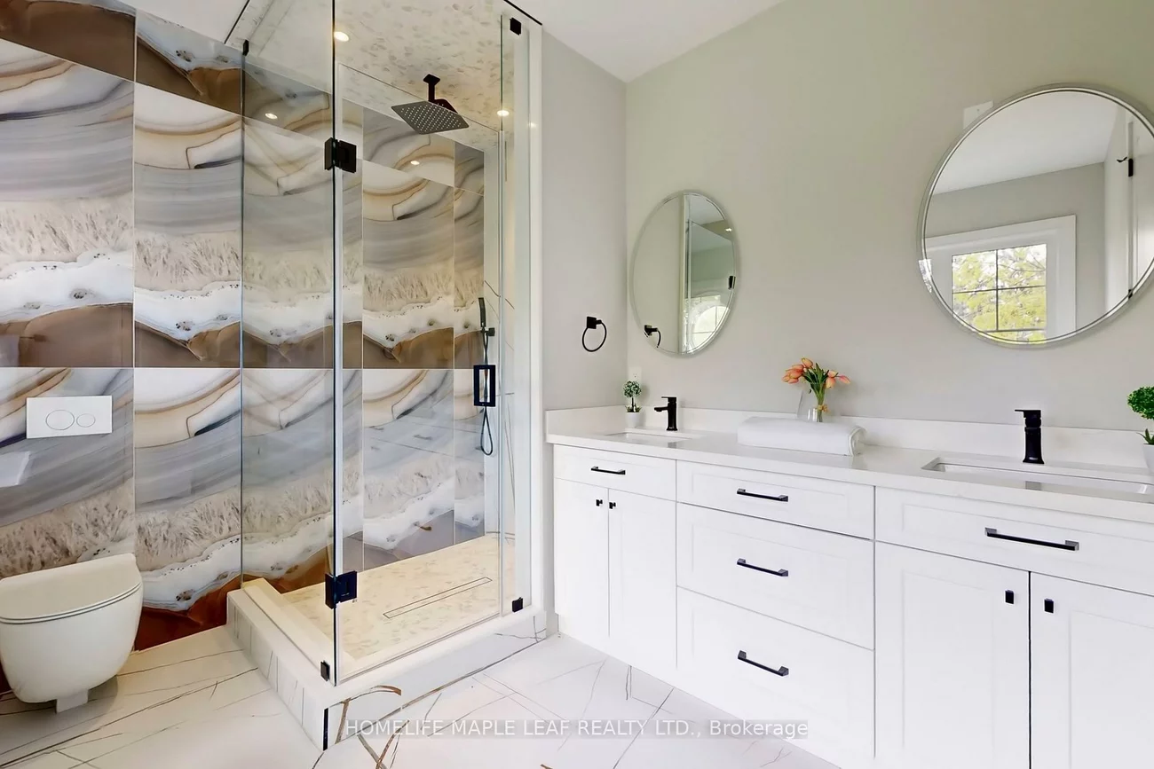 522, Third, 1020 - WO West, Oakville
