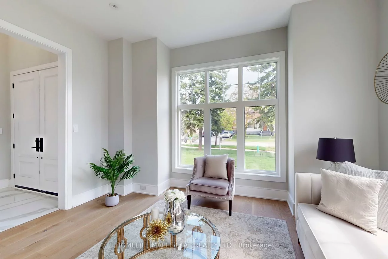 522, Third, 1020 - WO West, Oakville