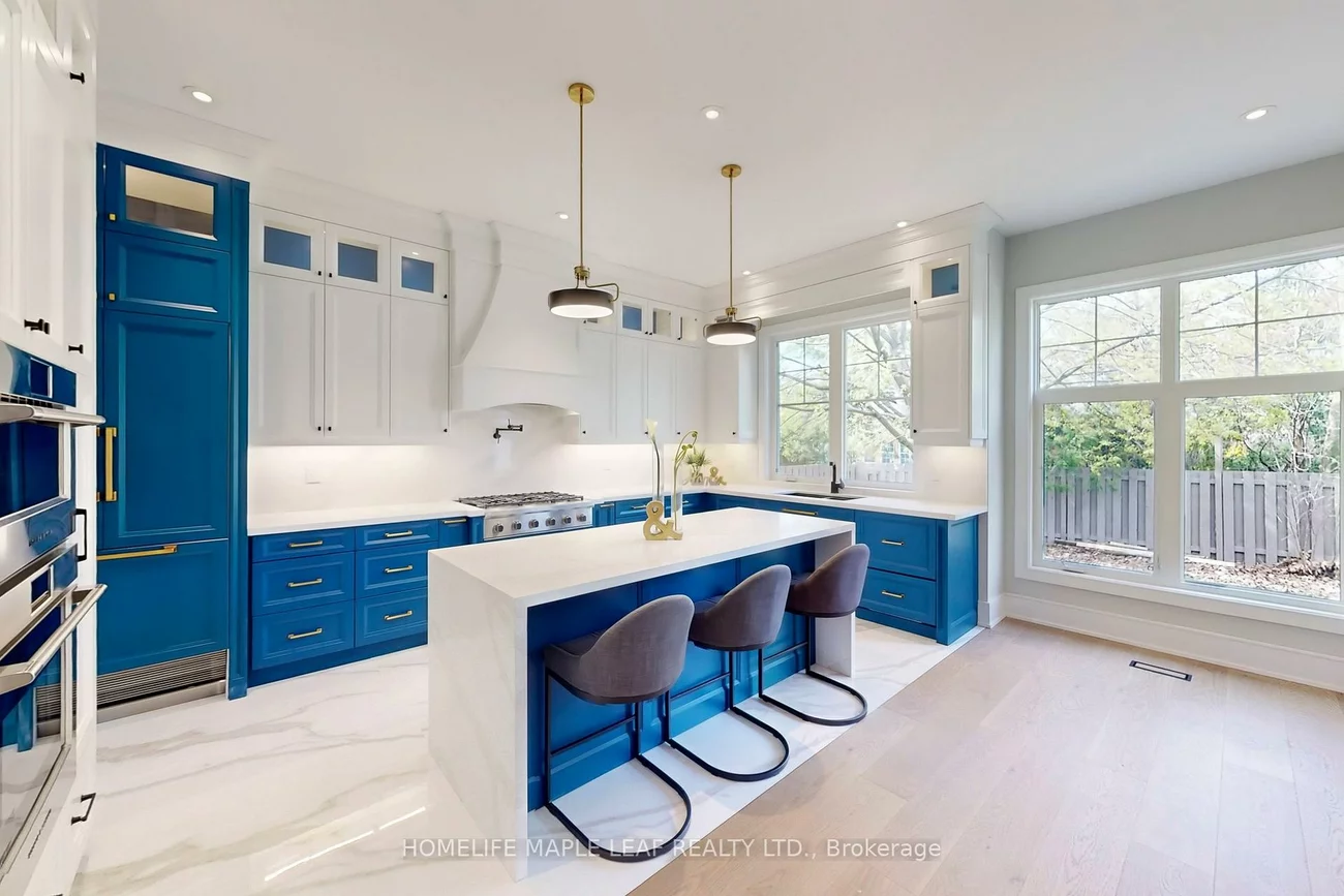 522, Third, 1020 - WO West, Oakville