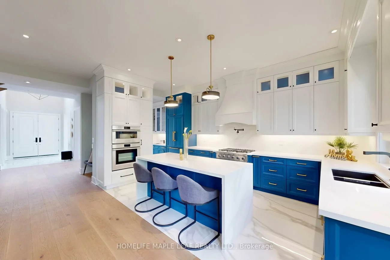 522, Third, 1020 - WO West, Oakville