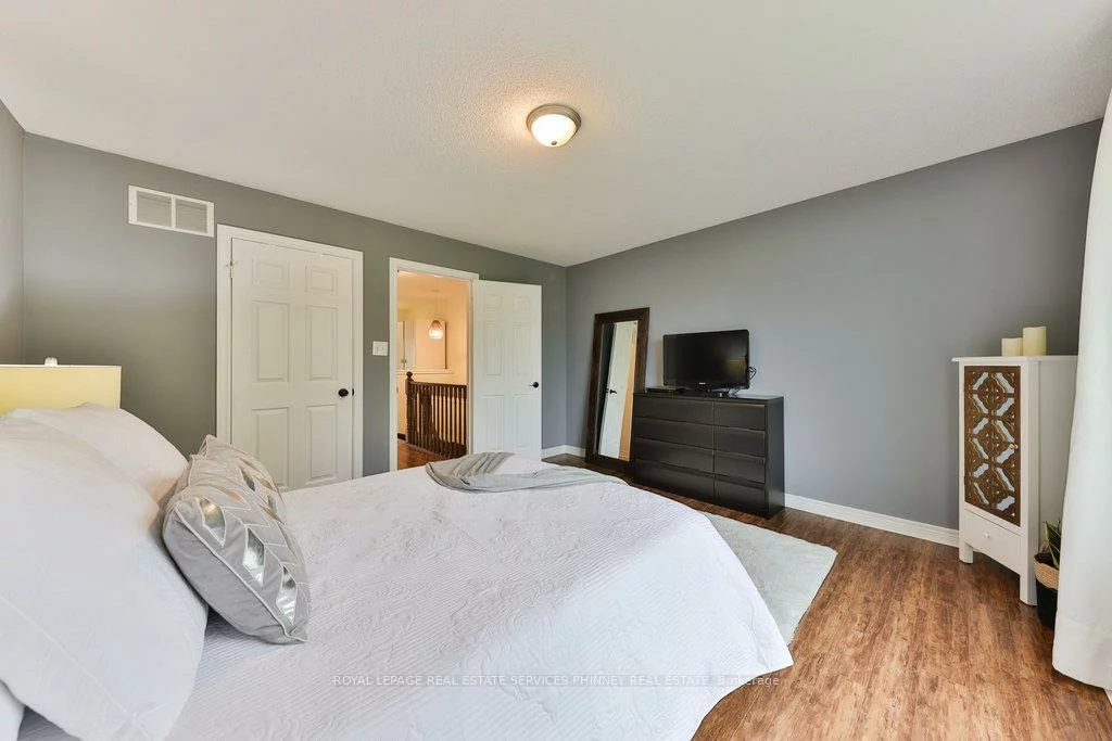 2410, Woodstock, 1019 - WM Westmount, Oakville