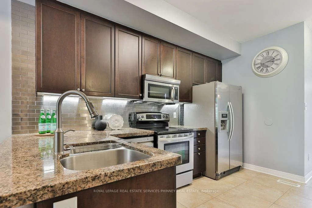 2410, Woodstock, 1019 - WM Westmount, Oakville