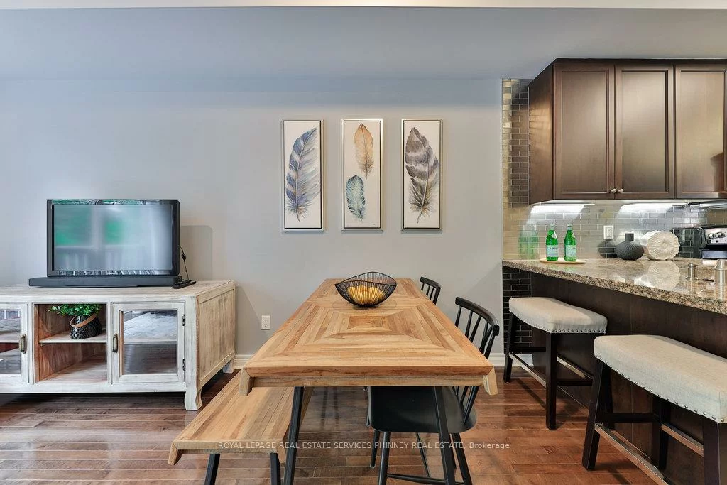 2410, Woodstock, 1019 - WM Westmount, Oakville