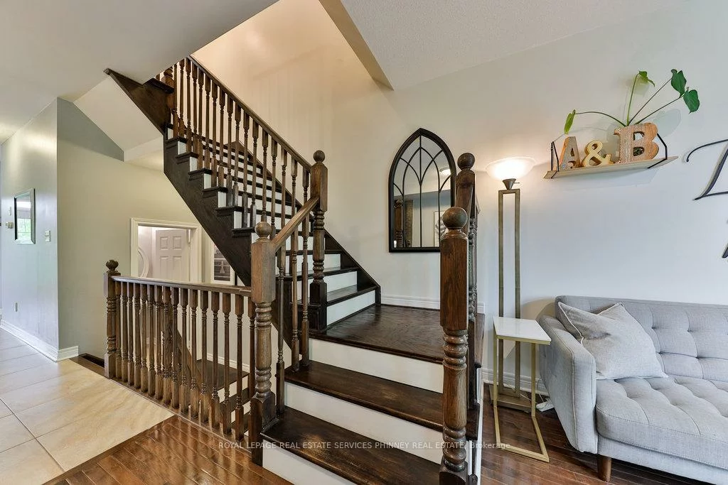 2410, Woodstock, 1019 - WM Westmount, Oakville