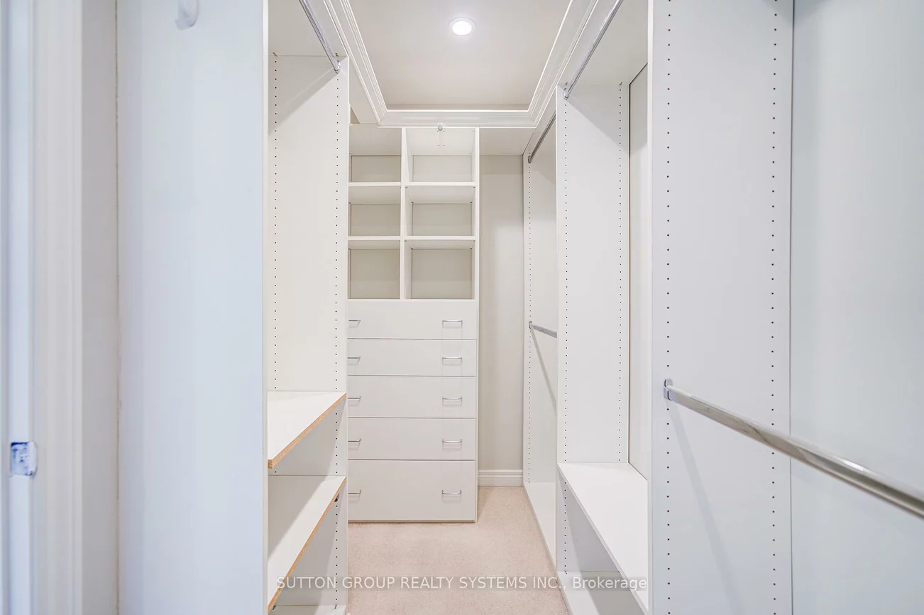 2979, Sycamore, 1004 - CV Clearview, Oakville