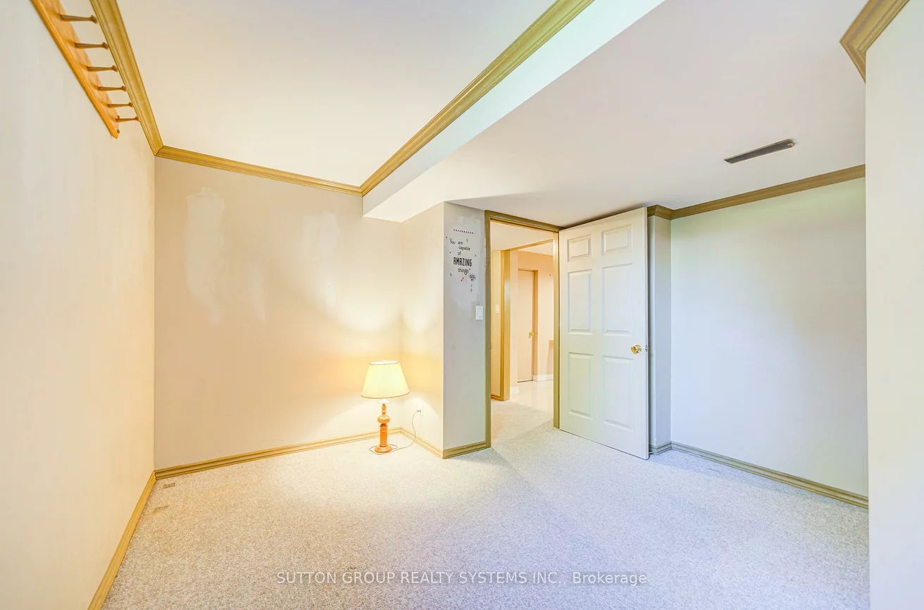2979, Sycamore, 1004 - CV Clearview, Oakville