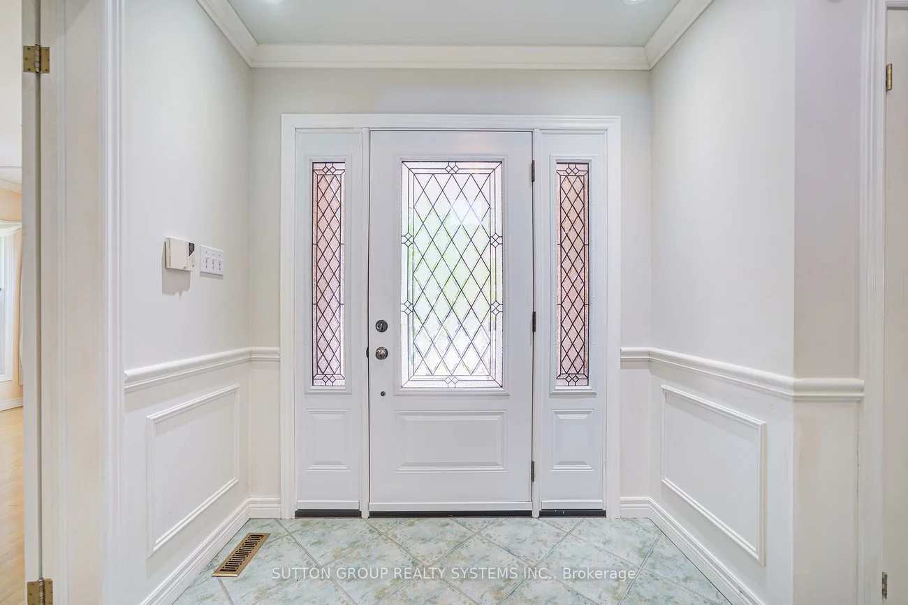 2979, Sycamore, 1004 - CV Clearview, Oakville