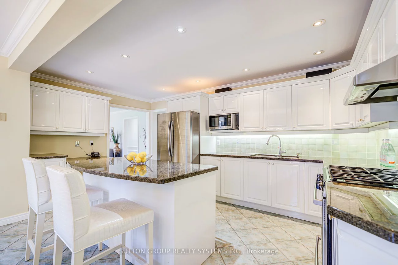 2979, Sycamore, 1004 - CV Clearview, Oakville