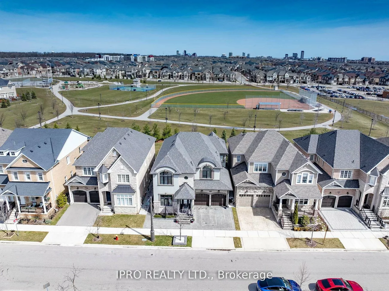 3173, Sunflower, 1008 - GO Glenorchy, Oakville