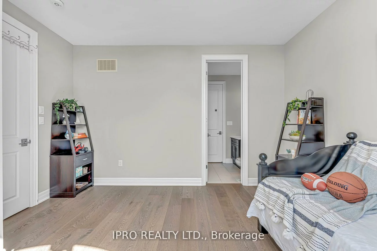 3173, Sunflower, 1008 - GO Glenorchy, Oakville