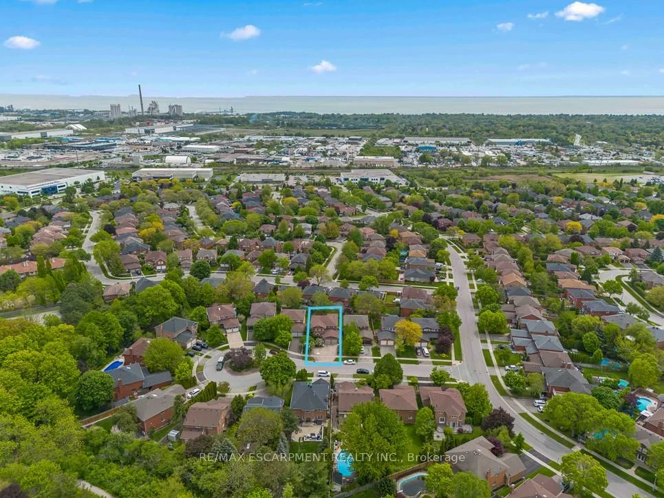 2712, Ashridge, 1004 - CV Clearview, Oakville