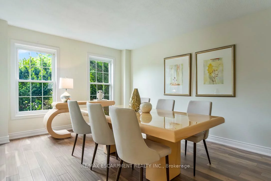 2712, Ashridge, 1004 - CV Clearview, Oakville