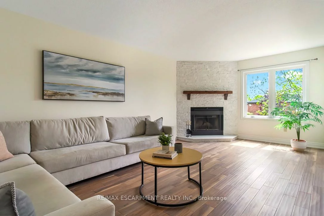 2712, Ashridge, 1004 - CV Clearview, Oakville