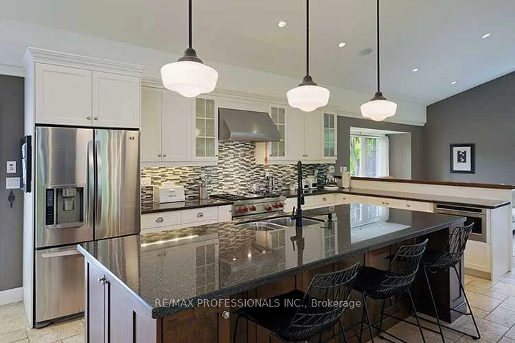 321, Wendy, 1020 - WO West, Oakville