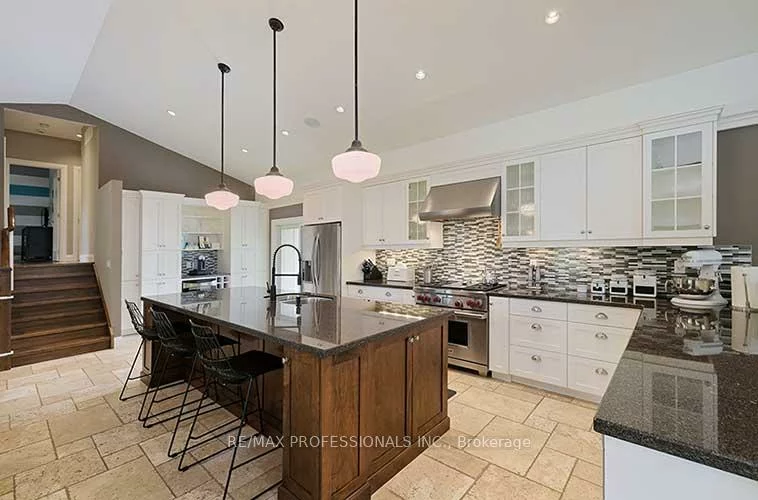 321, Wendy, 1020 - WO West, Oakville
