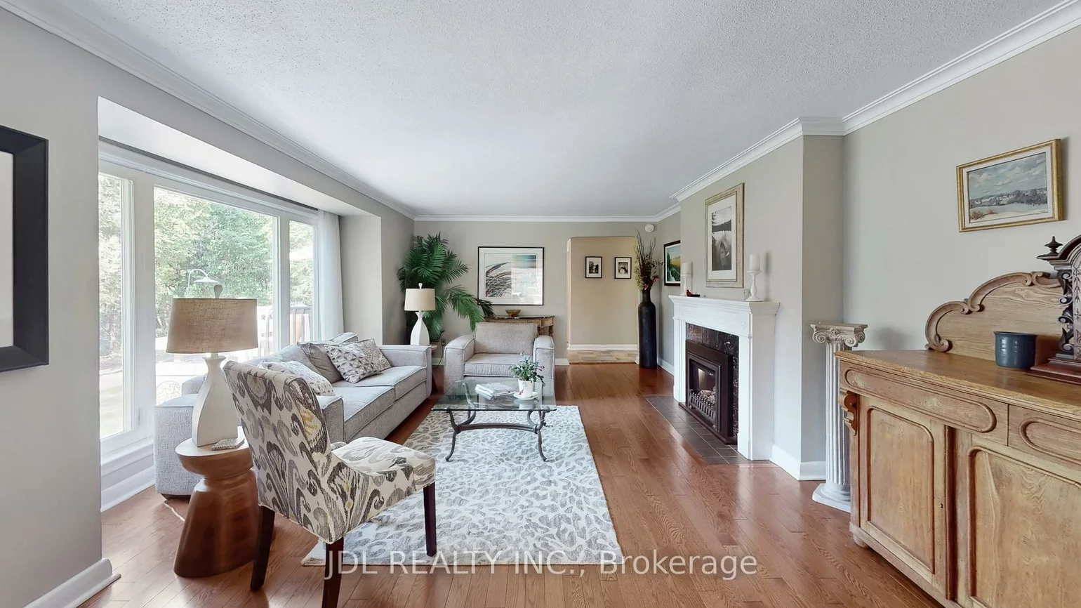330, Poplar, 1011 - MO Morrison, Oakville