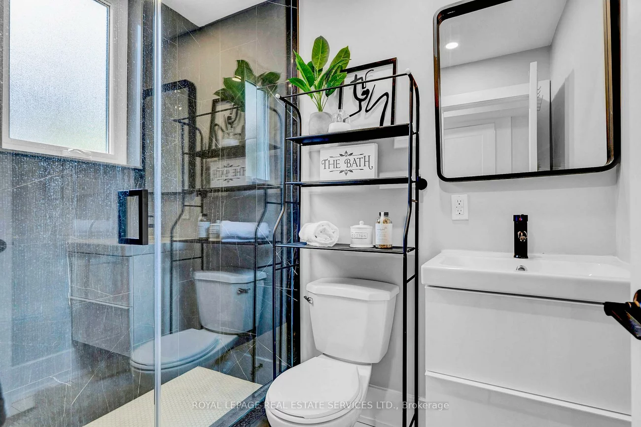 248, Wales, 1001 - BR Bronte, Oakville