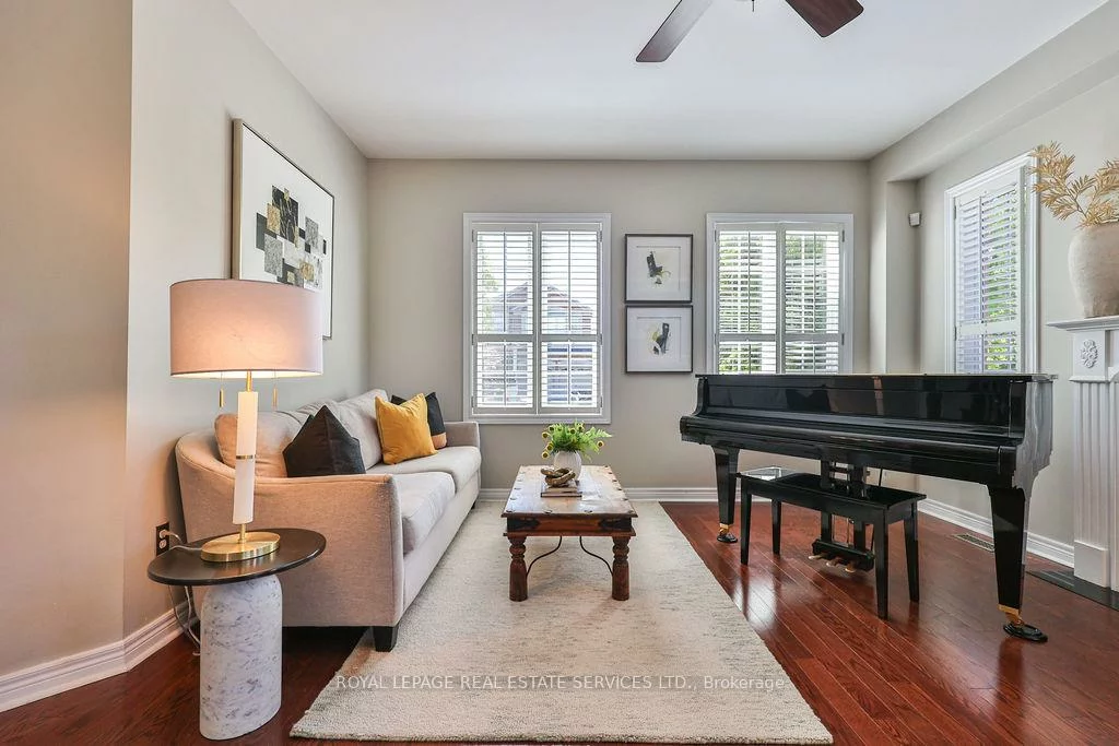 1423, Liverpool, 1022 - WT West Oak Trails, Oakville