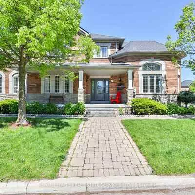 1423, Liverpool, 1022 - WT West Oak Trails, Oakville