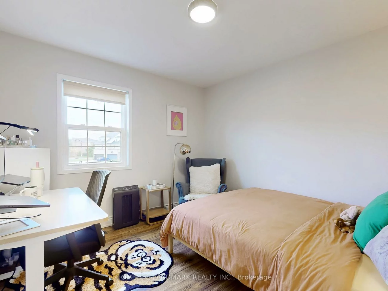 2048, White Dove, 1022 - WT West Oak Trails, Oakville