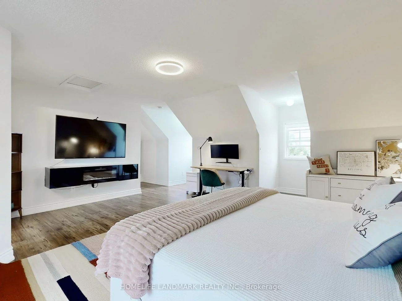 2048, White Dove, 1022 - WT West Oak Trails, Oakville