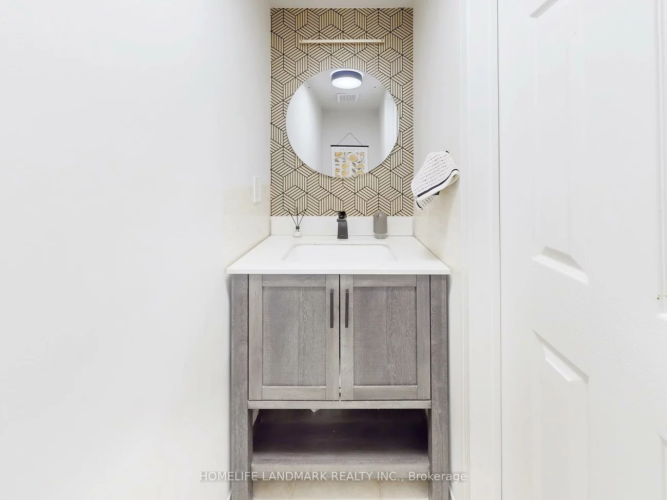 2048, White Dove, 1022 - WT West Oak Trails, Oakville