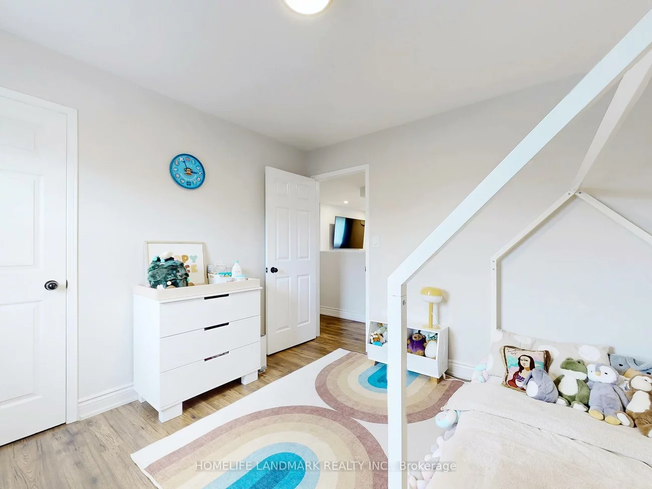 2048, White Dove, 1022 - WT West Oak Trails, Oakville