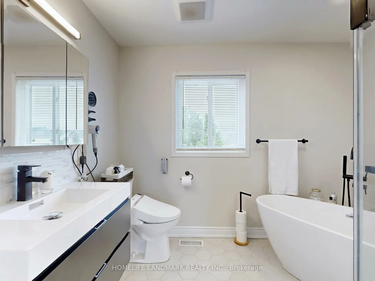 2048, White Dove, 1022 - WT West Oak Trails, Oakville