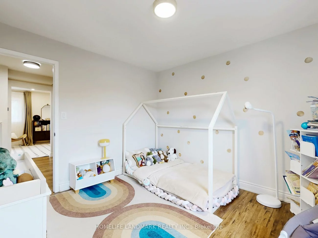 2048, White Dove, 1022 - WT West Oak Trails, Oakville