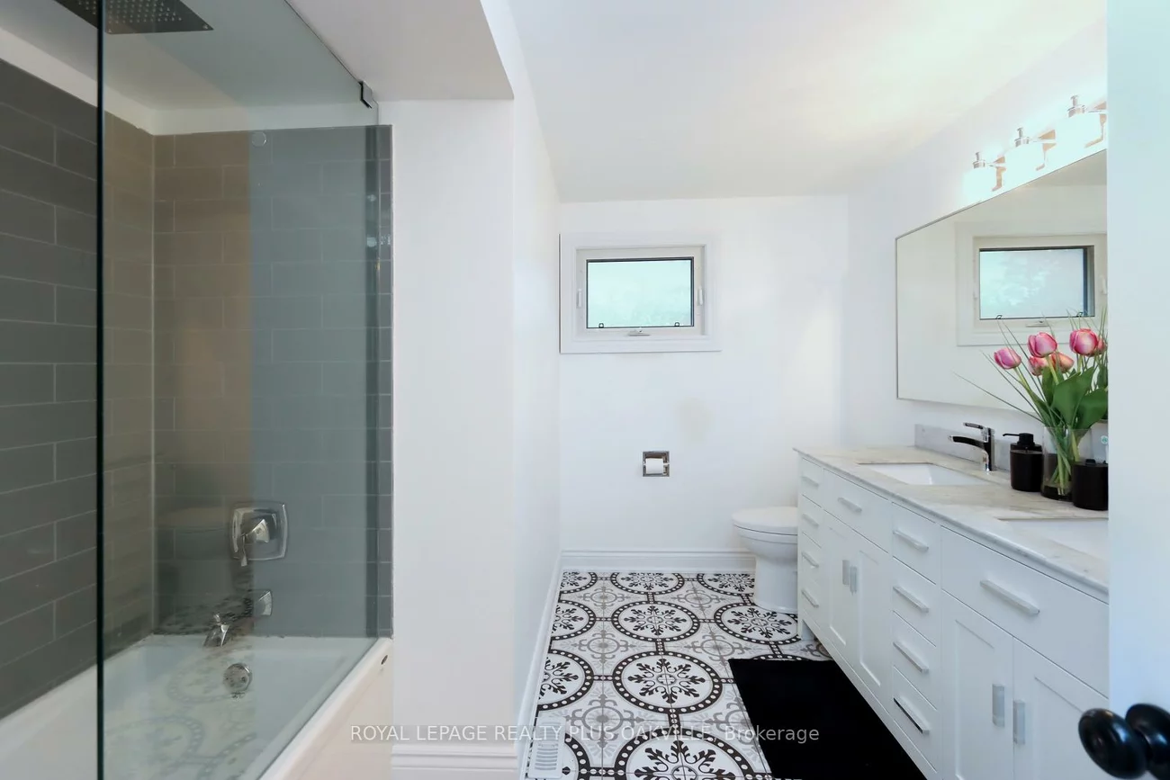 1437, Thistledown, 1007 - GA Glen Abbey, Oakville