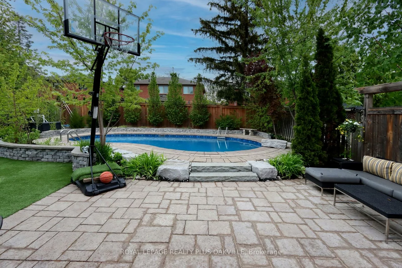 1437, Thistledown, 1007 - GA Glen Abbey, Oakville