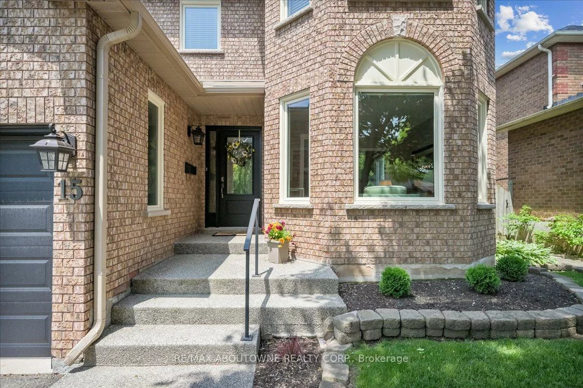 15, Culham, 1003 - CP College Park, Oakville