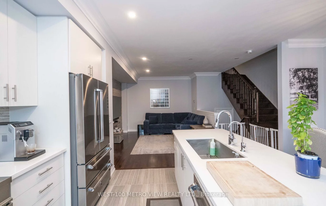 406, Athabasca Common, 1010 - JM Joshua Meadows, Oakville