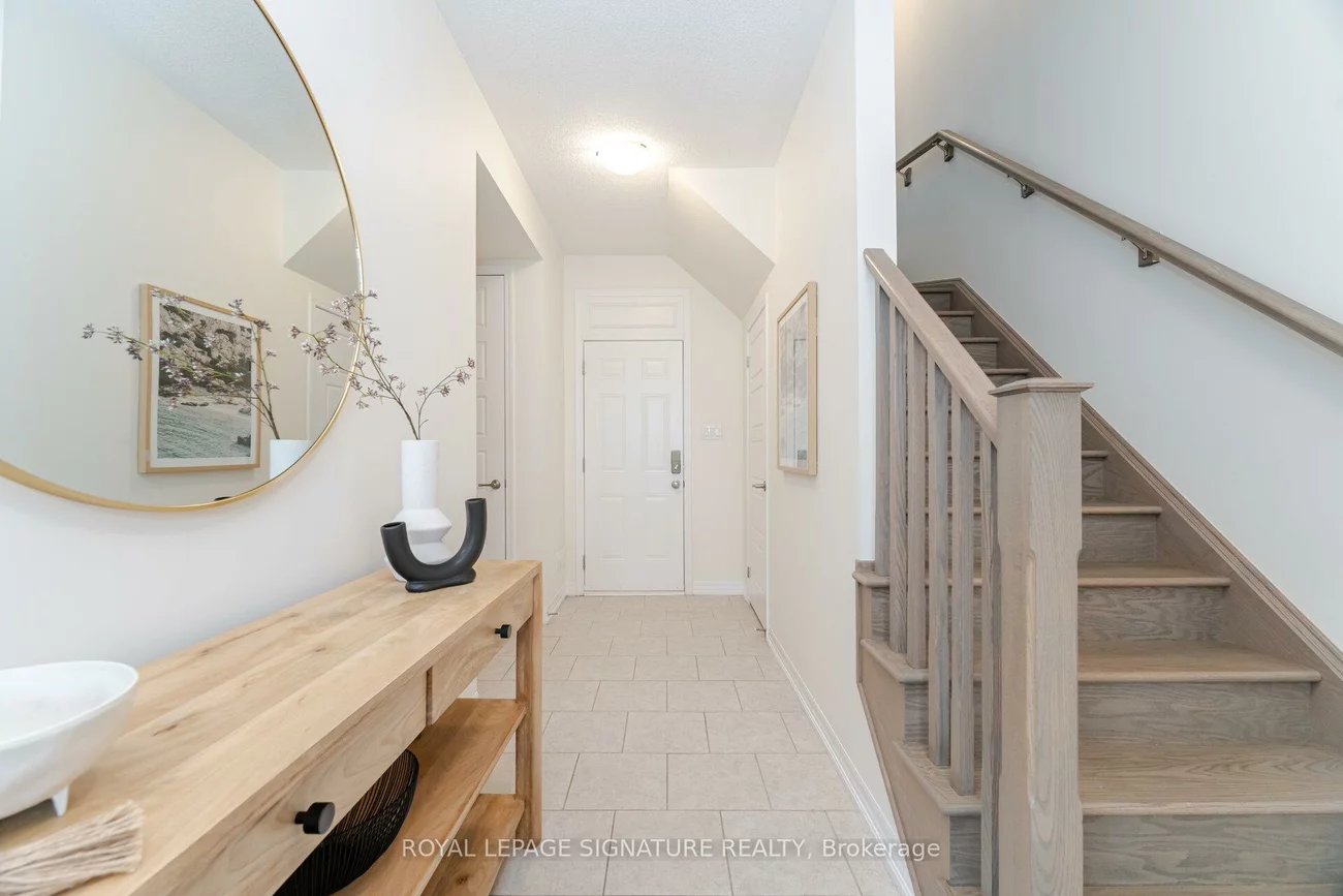 242, Harold Dent, 1008 - GO Glenorchy, Oakville