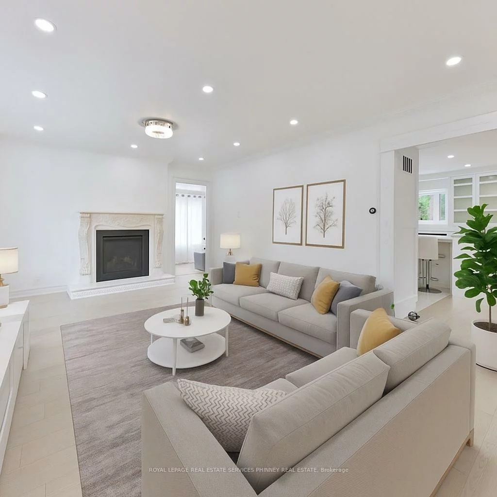1003, Lakeshore, 1017 - SW Southwest, Oakville