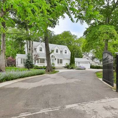 1003, Lakeshore, 1017 - SW Southwest, Oakville