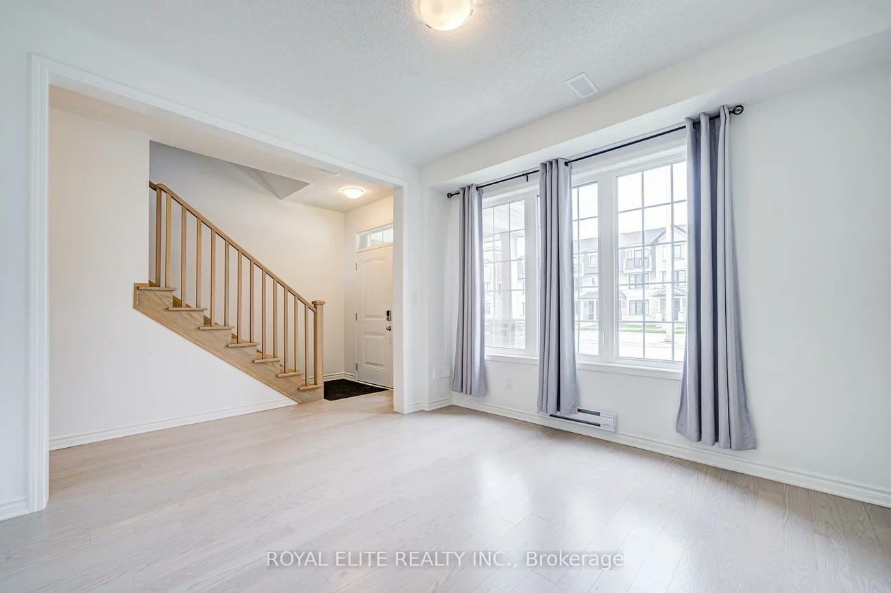1374, William Halton, 1012 - NW Northwest, Oakville