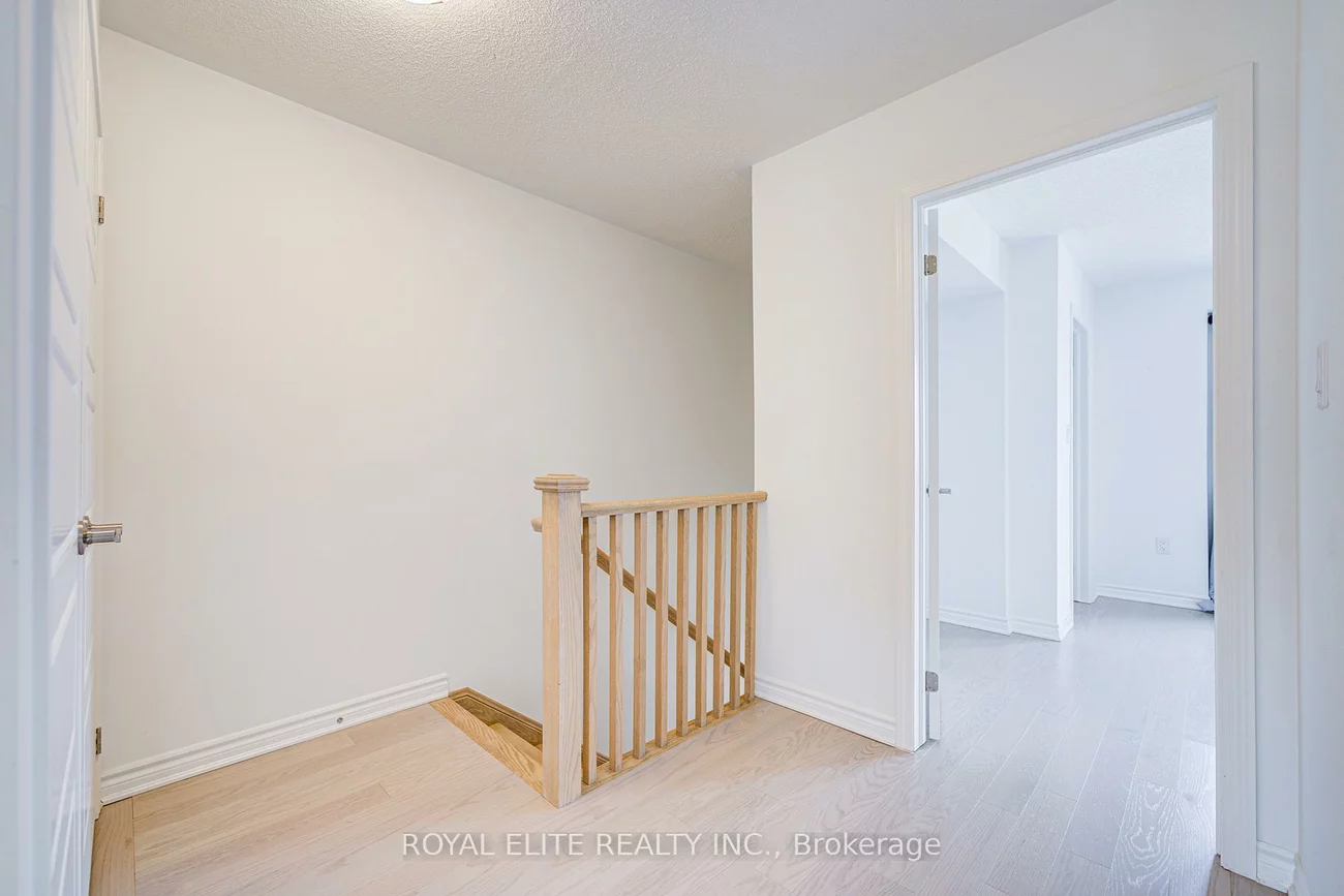 1374, William Halton, 1012 - NW Northwest, Oakville