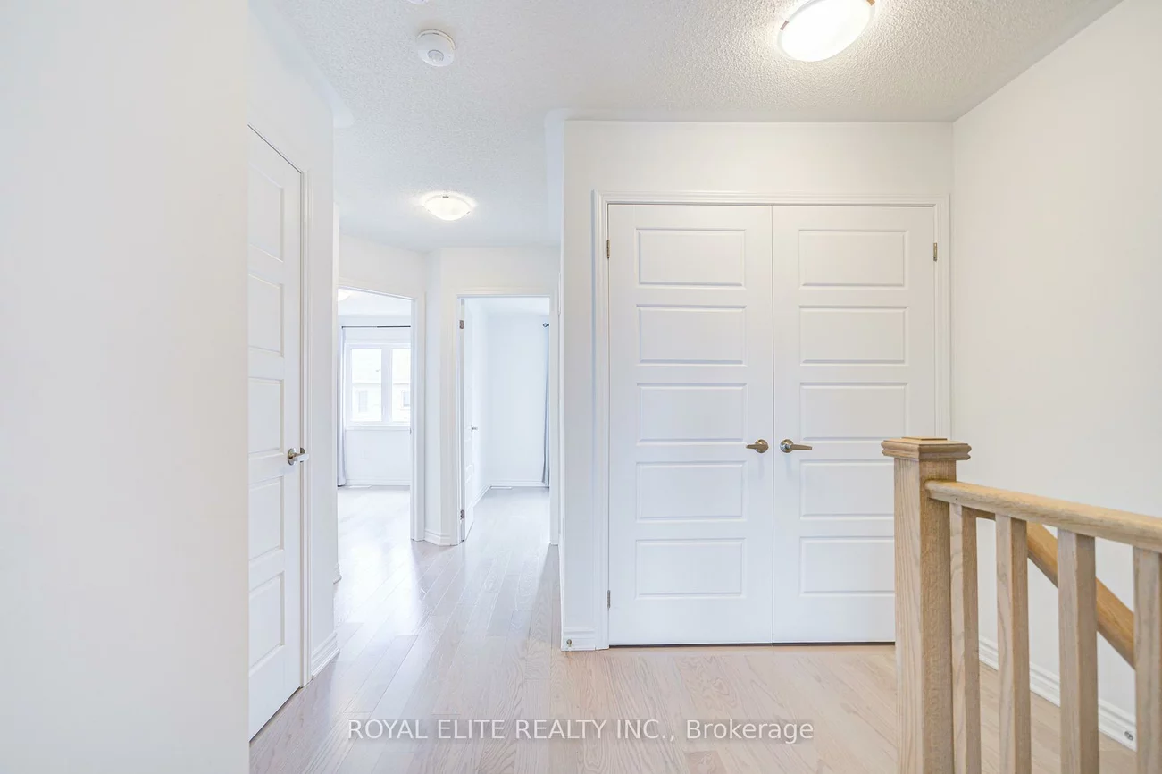 1374, William Halton, 1012 - NW Northwest, Oakville