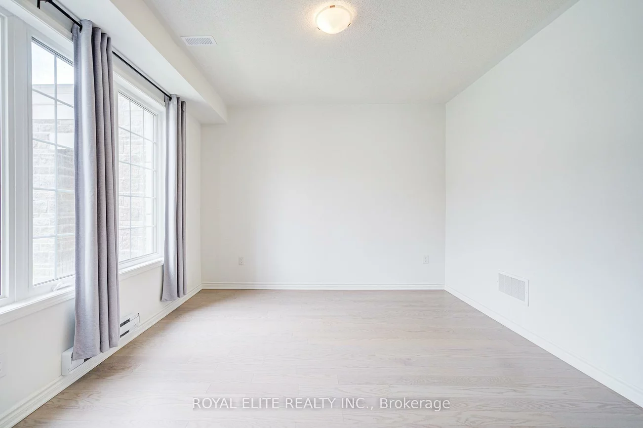 1374, William Halton, 1012 - NW Northwest, Oakville