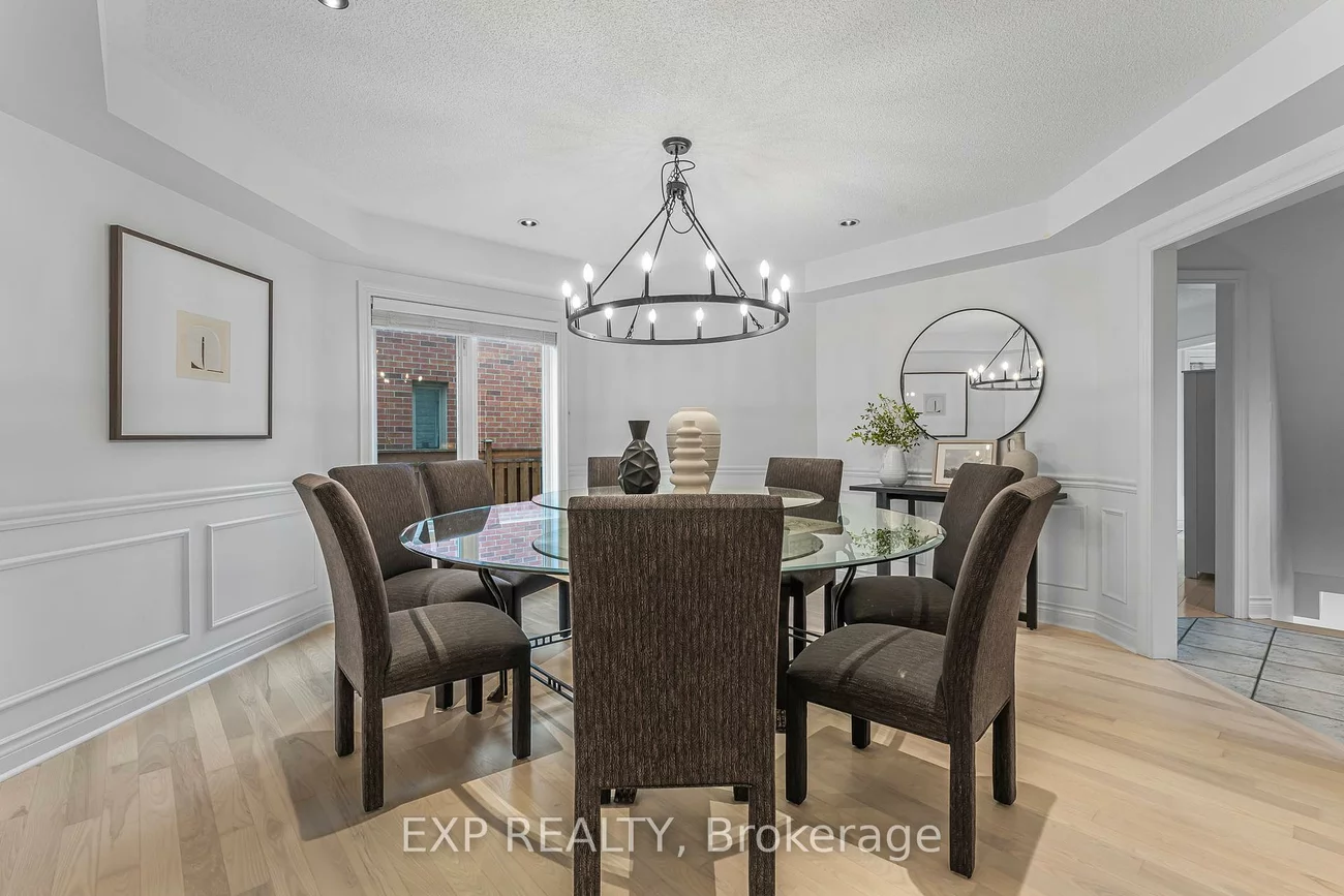 2000, Peak, 1015 - RO River Oaks, Oakville