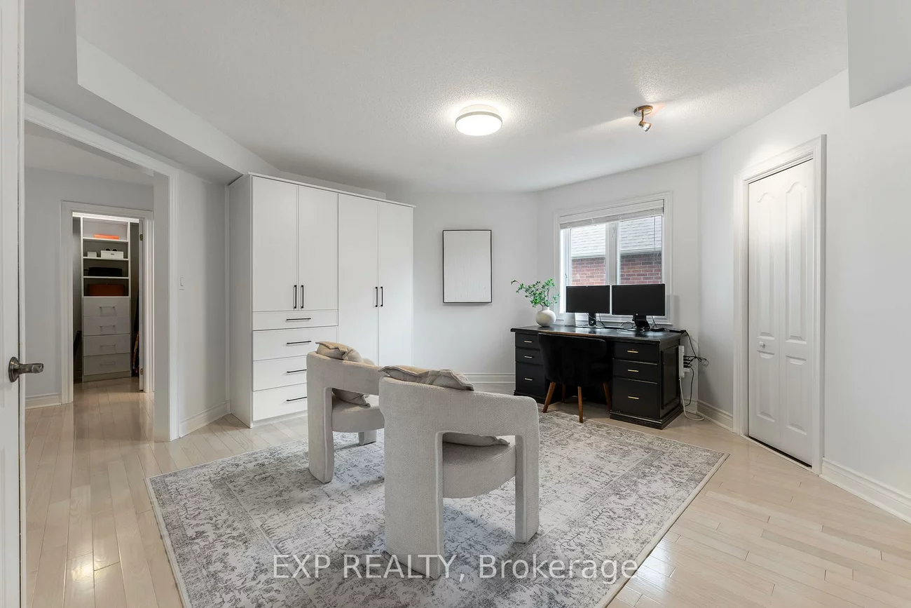 2000, Peak, 1015 - RO River Oaks, Oakville