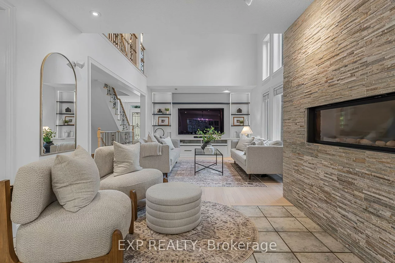 2000, Peak, 1015 - RO River Oaks, Oakville