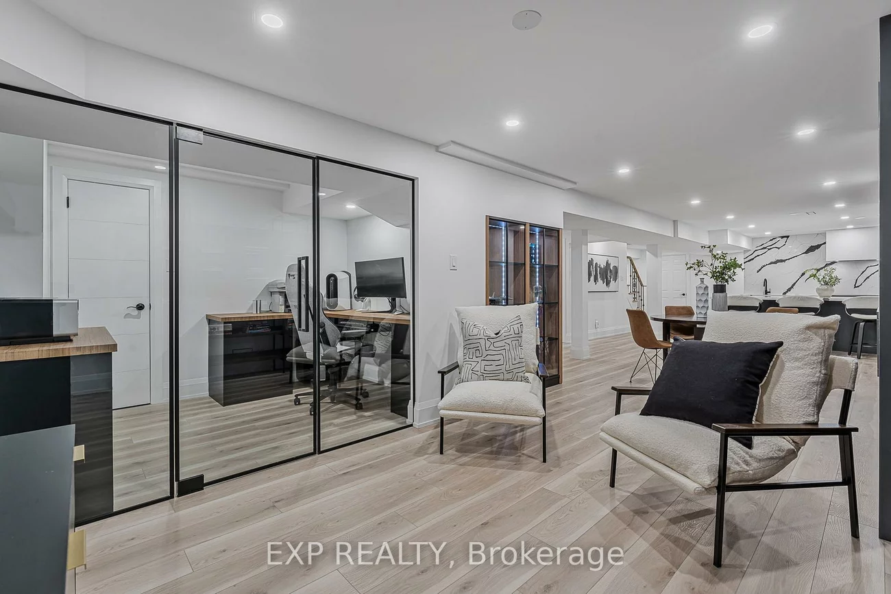 2000, Peak, 1015 - RO River Oaks, Oakville