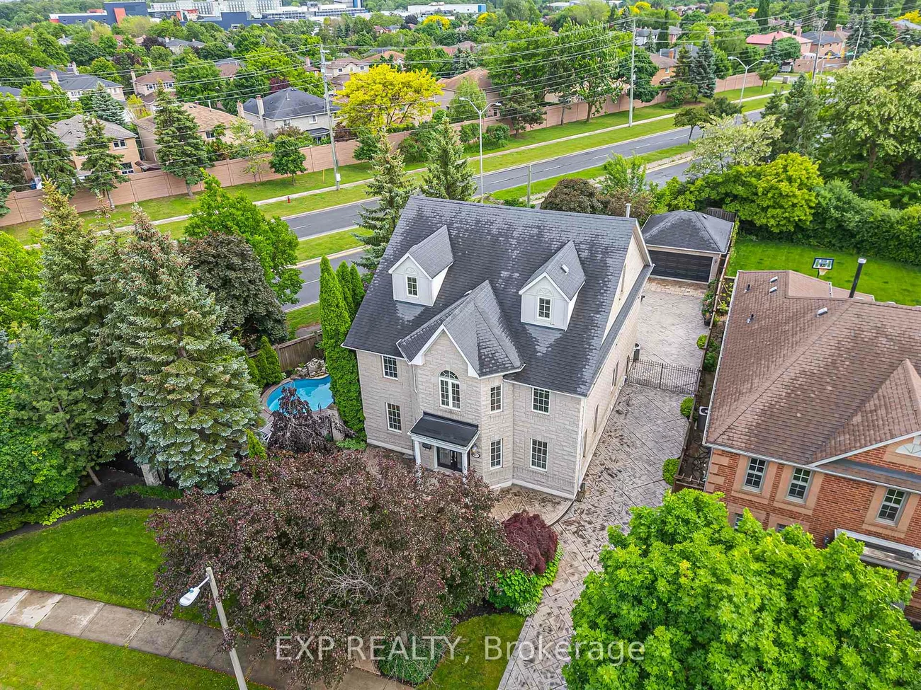 2000, Peak, 1015 - RO River Oaks, Oakville