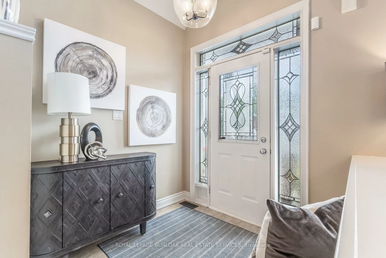 3329, Springflower, 1001 - BR Bronte, Oakville