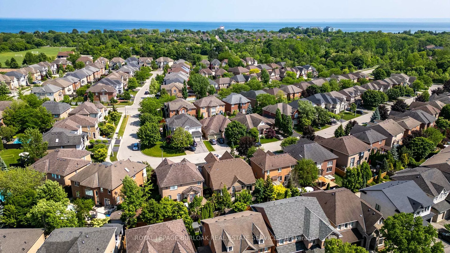 3329, Springflower, 1001 - BR Bronte, Oakville