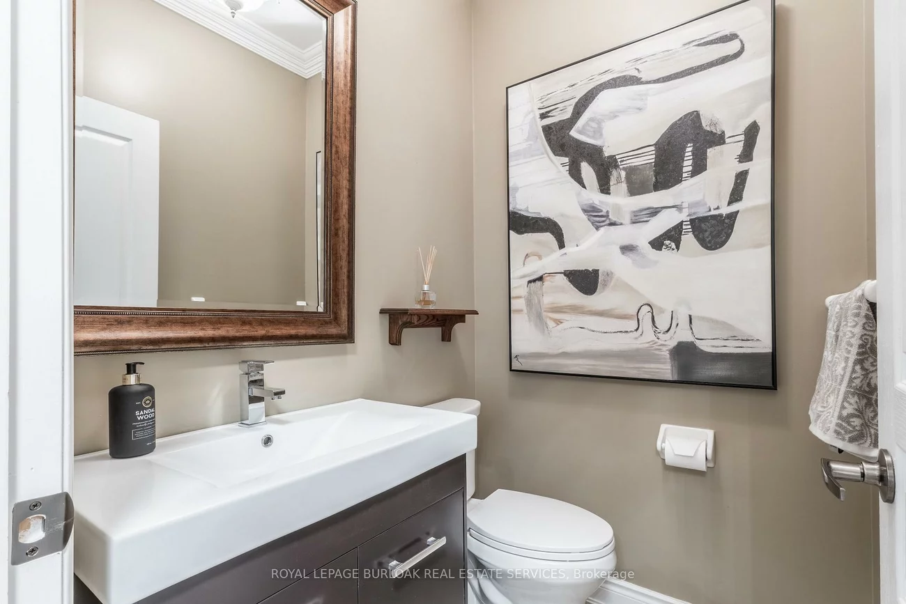 3329, Springflower, 1001 - BR Bronte, Oakville